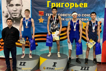 Студенты У(Т)ОР завоевали призы всероссийского турнира по греко-римской борьбе