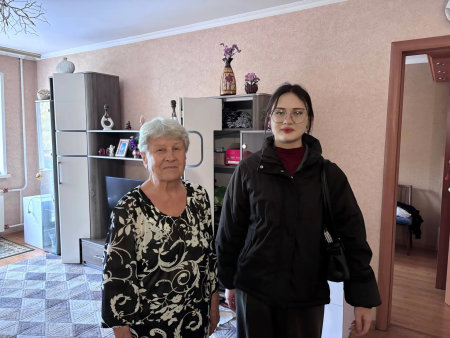 Студенты У(Т)ОР поздравили ветеранов абаканского района «Западный» в День пожилого человека